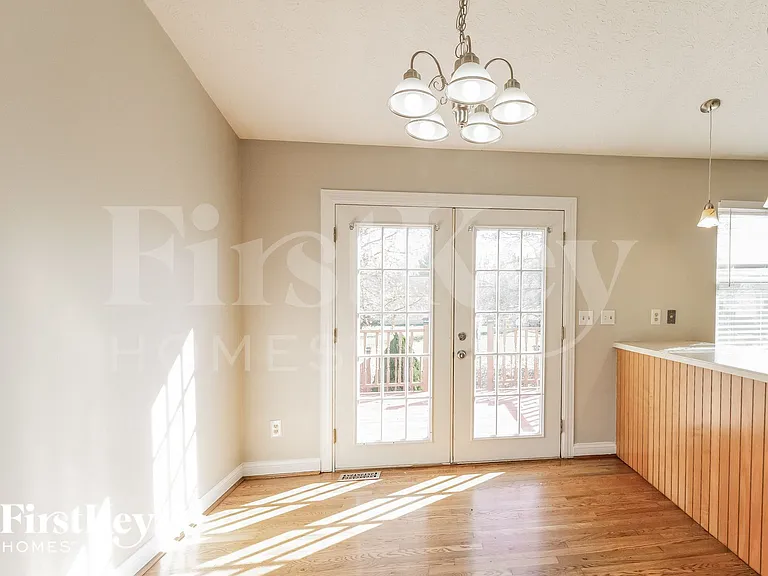 2214 Harmony Ct — Photo 5