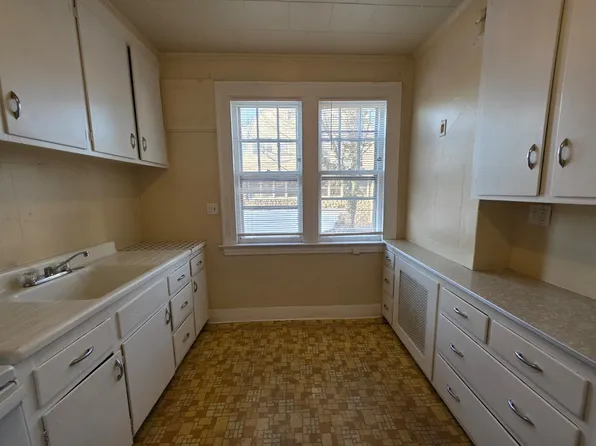 305 Main St, West Haven, CT