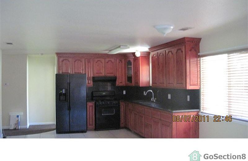 2nd image of 3705 N California St