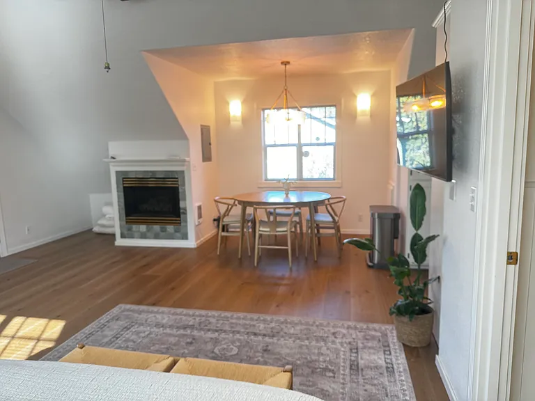 460 S 4th St #A — Photo 5