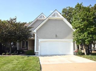 5218 W 122nd St, Overland Park, KS 66209