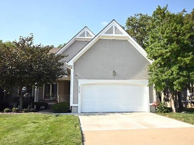 5218 W 122nd St, Overland Park, KS, 66209