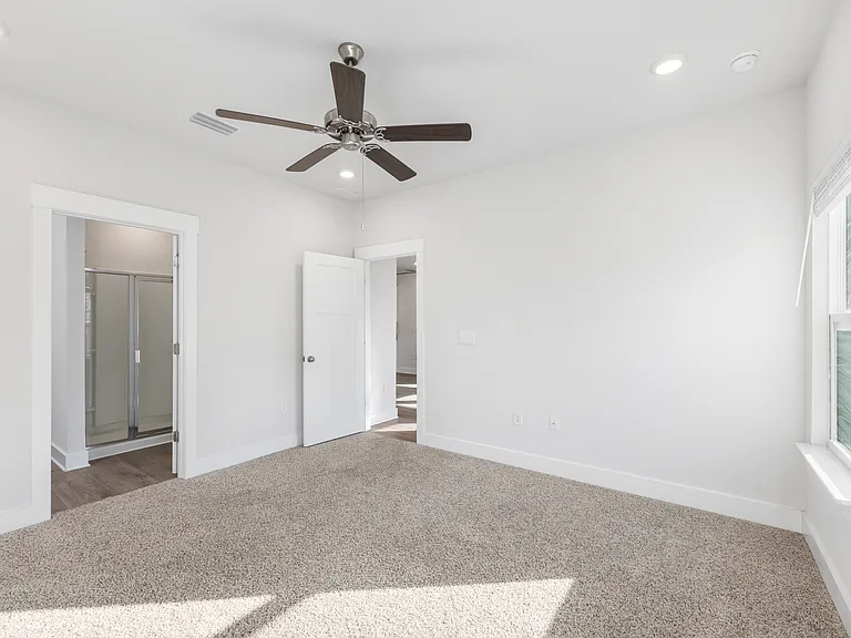 7912 Sweet Retreat Ln — Photo 27