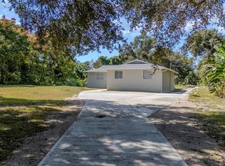 5044 College Dr, Orlando, FL 32811