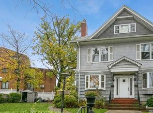 7 Beech Court Cir, College Point, NY 11356