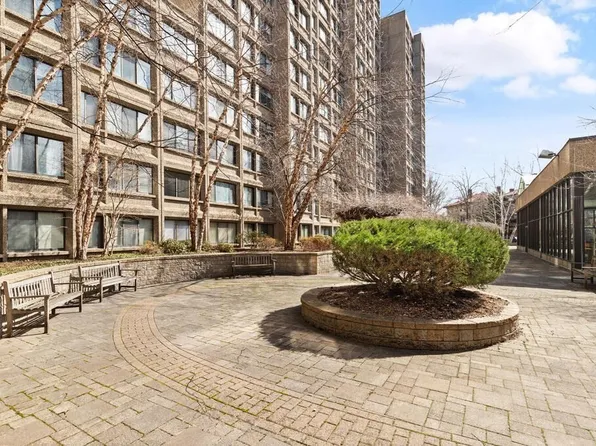 1731 Beacon St APT 313, Brookline, MA 02445