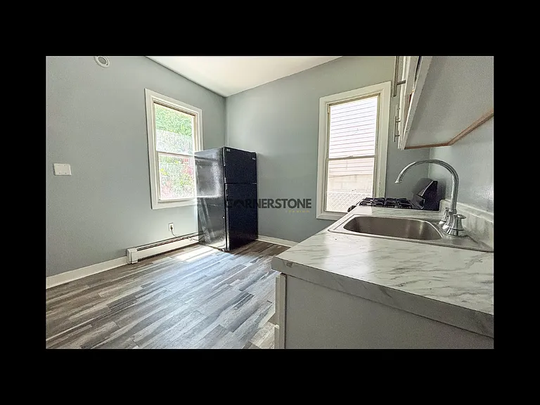 136 Godwin Ave — Photo 11