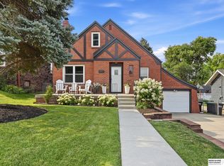 5807 Pierce St, Omaha, NE 68106