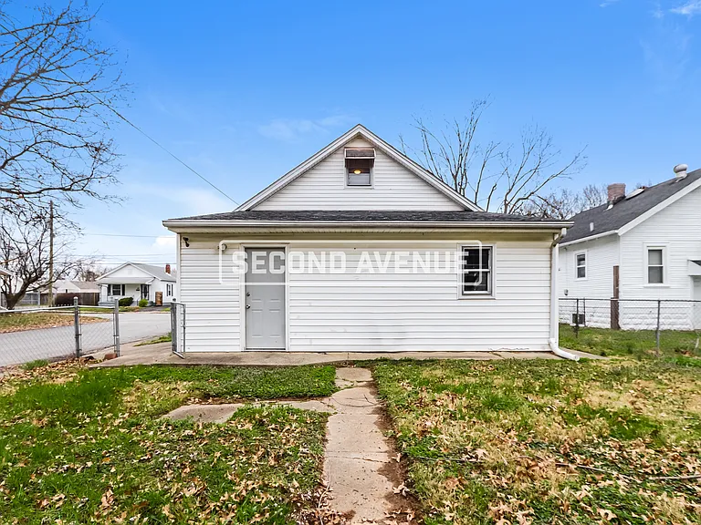 1032 Sale Ave — Photo 12