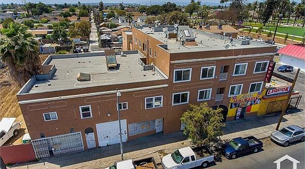 1st image of 5117 Avalon Blvd #205