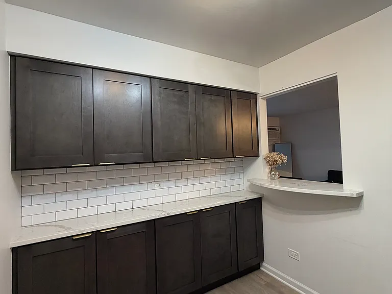 1 Parkside Ct #5 — Photo 9