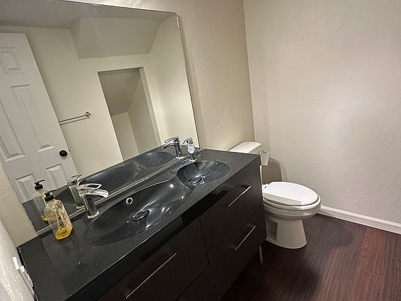 4th image of 1600 N Wilmot Rd Unit 311