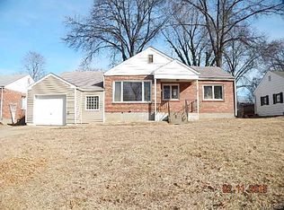 1202 Pinetree Ln, Saint Louis, MO