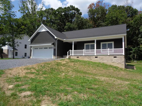 1939 E Saw Mill Ct, McGaheysville, VA 22840