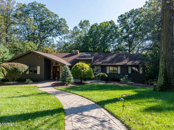 9 Jill Drive, Holmdel, NJ 07733