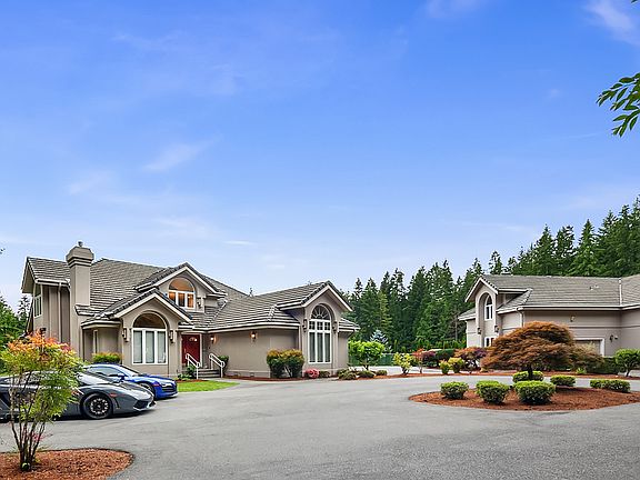 2nd image of 25724 SE 138th St