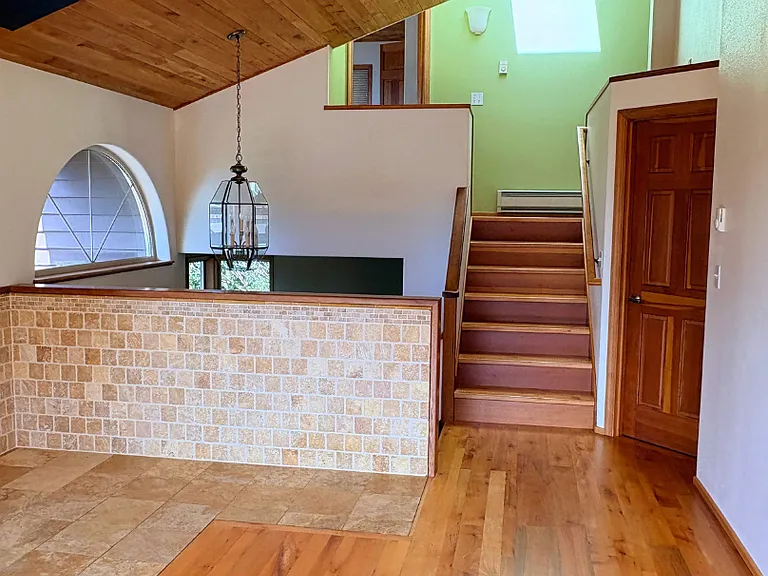7205 SW Burl Dr — Photo 13