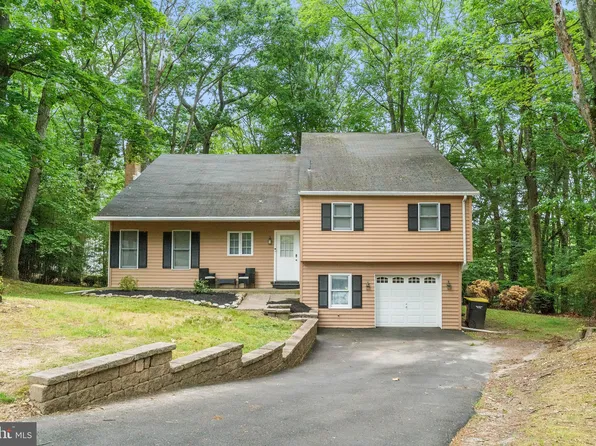 1900 Richard Rd, Willow Grove, PA 19090