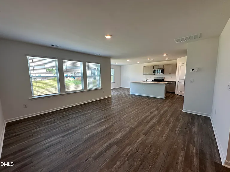 250 Bay Laurel Dr — Photo 5