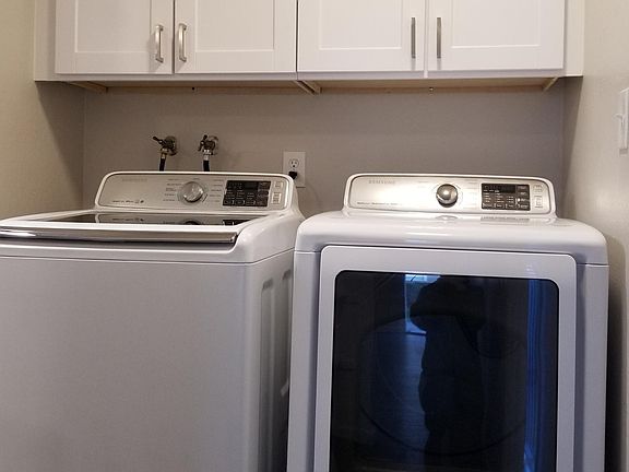 4th image of 560 Winchester St APT 4