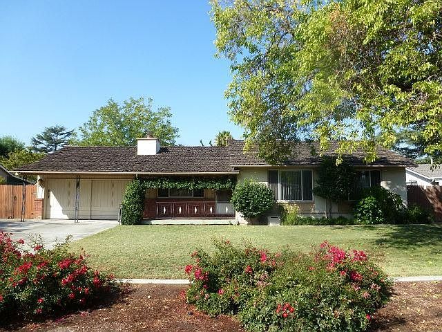 1st image of 14849 Standish Dr
