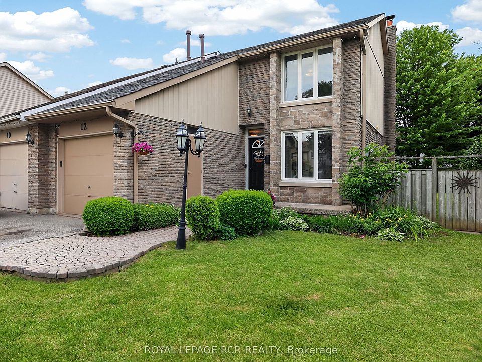 1st image of 12 Macassa Ct