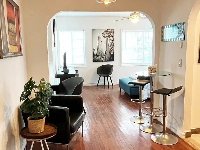 511 NE 75th St #2 — Photo 4
