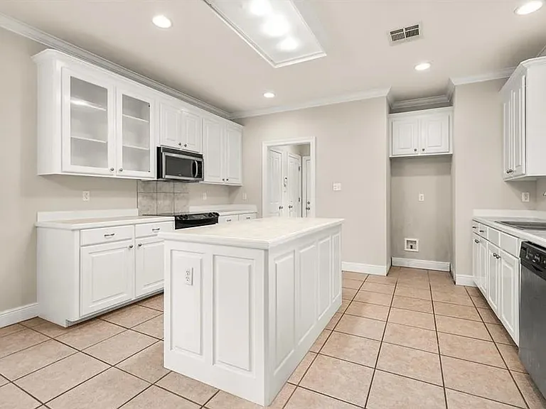 6004 Pepper Tree Dr — Photo 12