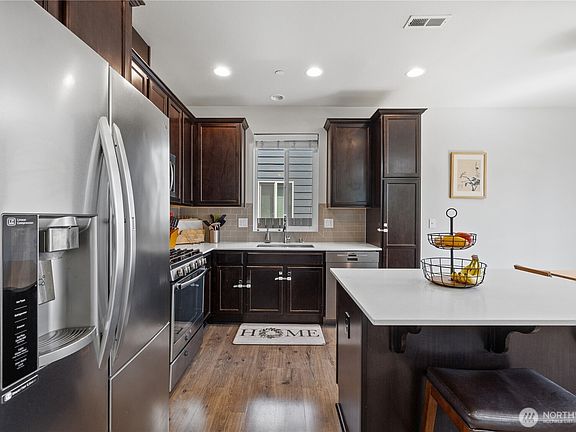 4th image of 2216 117th Street SW