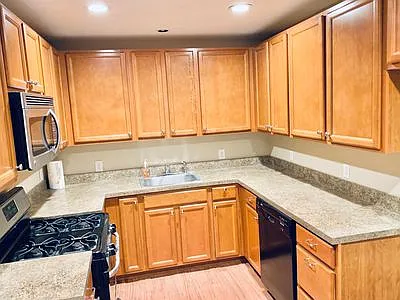 373 Heritage Ln — Photo 8