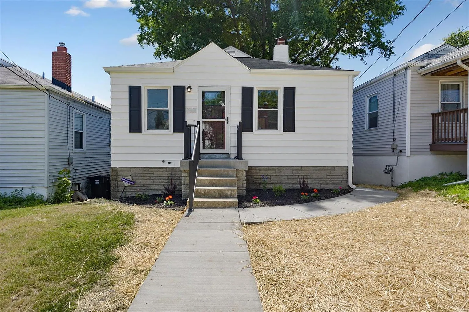 1204 Dammert Ave photo 1