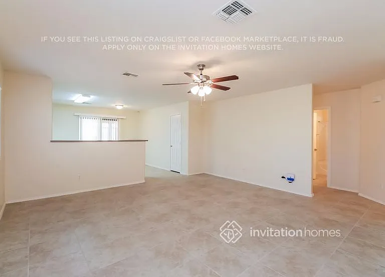 2282 E Meadow Chase Dr — Photo 5