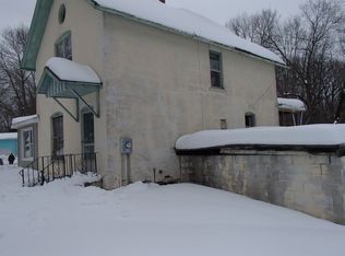 412 Bonduel St, Cecil, WI 54111