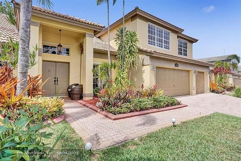 1st image of 19487 NW 13th St