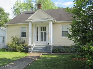1001 E Noleman St, Centralia, IL 62801