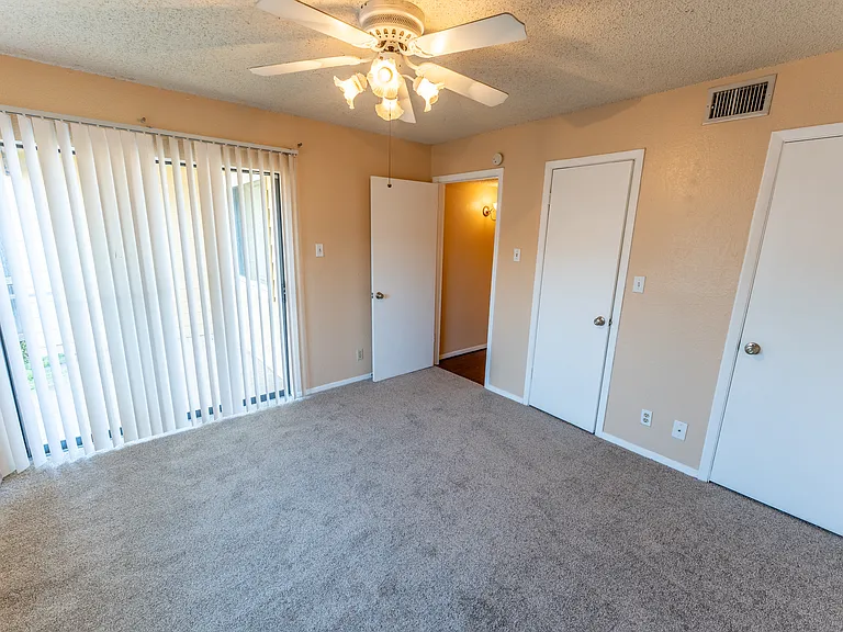 7001 Sanger Ave #104 — Photo 4