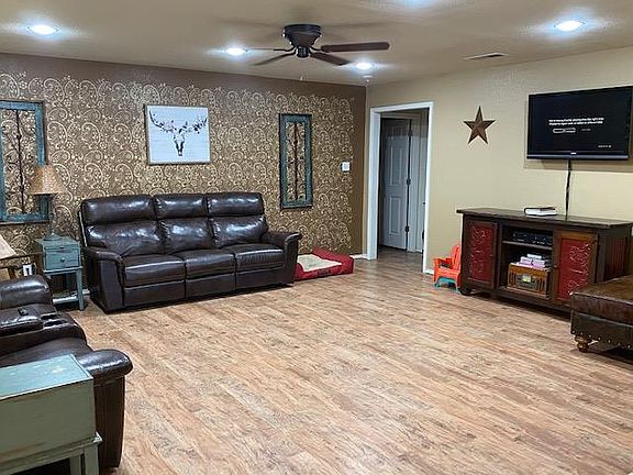 4th image of 5545 Medford Ct