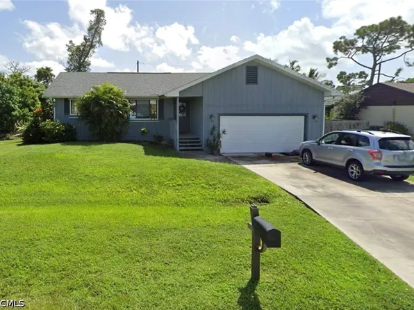 17225 Johnston Dr, Fort Myers, FL 33967