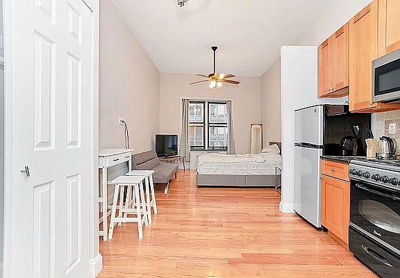 2nd image of 1691 Broadway #3E