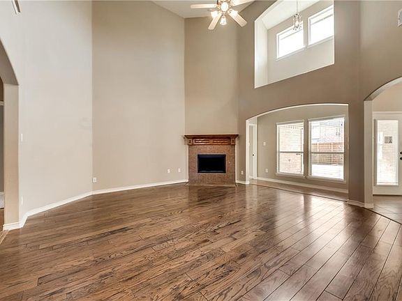 5th image of 13427 Four Willows Dr