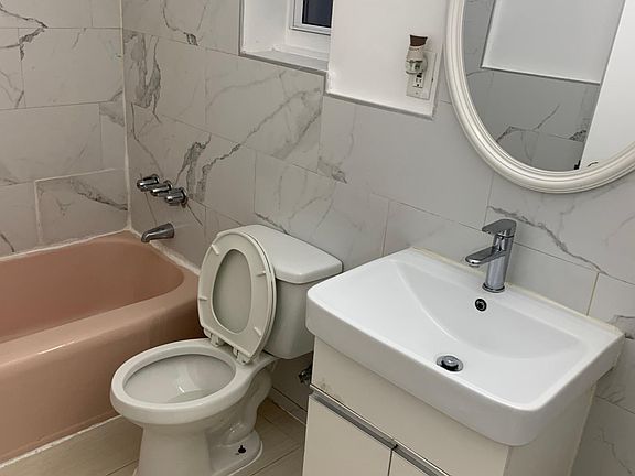 4th image of 550 E 88th St #1