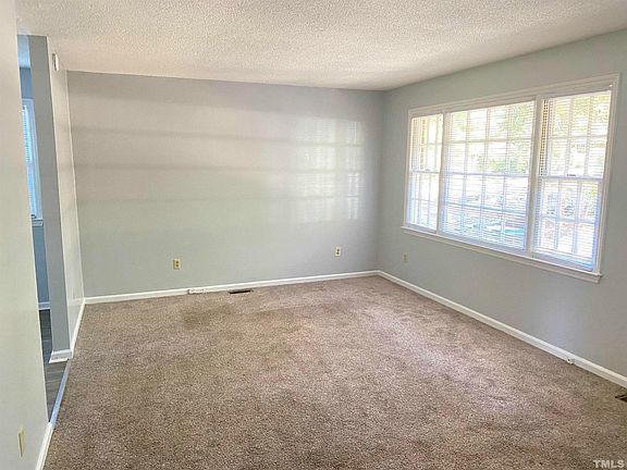 2nd image of 3215 Cyanne Cir