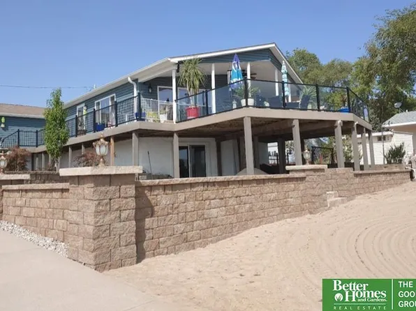 17313 Yucca Cir, Bellevue, NE 68123