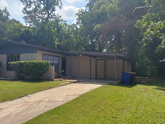2nd image of 2112 Limoges Dr E