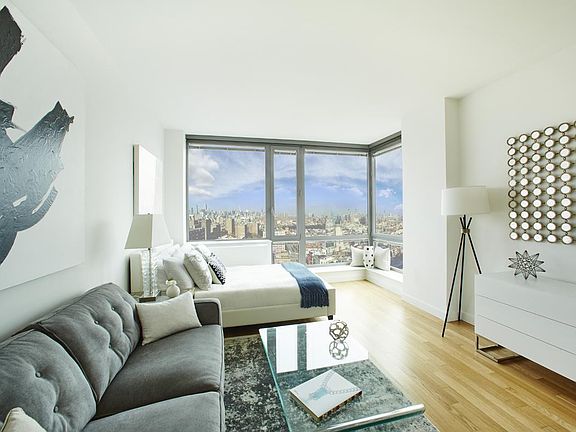 5th image of 188 Ludlow St APT 23d