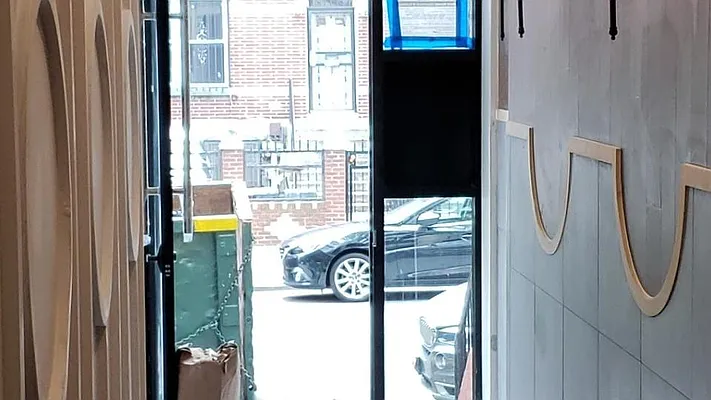 Rented by Nooklyn NYC LLC | media 28