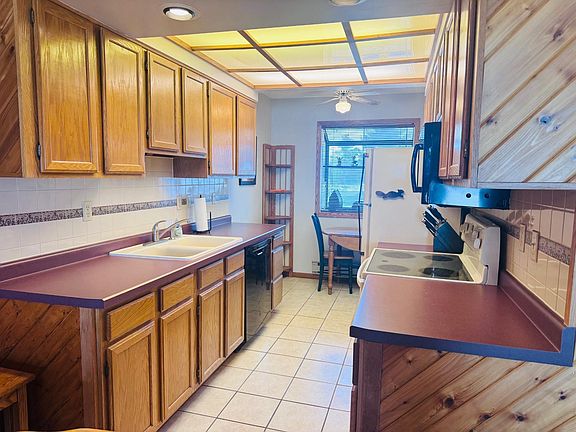 4th image of 8318 Tuxedo Rd #343