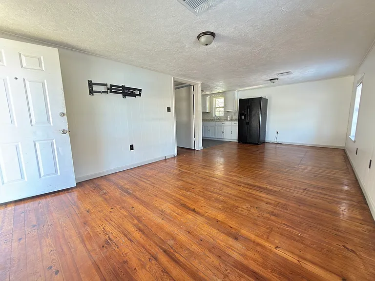 108 Miller Ave #2 — Photo 3
