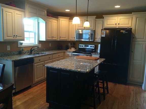5th image of 177 Longspur Dr