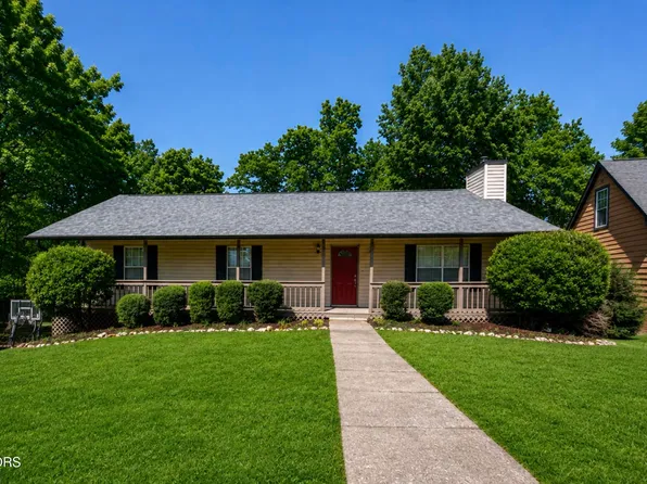 1532 N Courtney Oak Ln, Knoxville, TN 37938